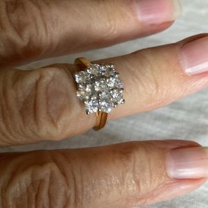 NWOT ZALKARI Premium Silver gold plated sz.6 ring w/rhinestones in a square. $30